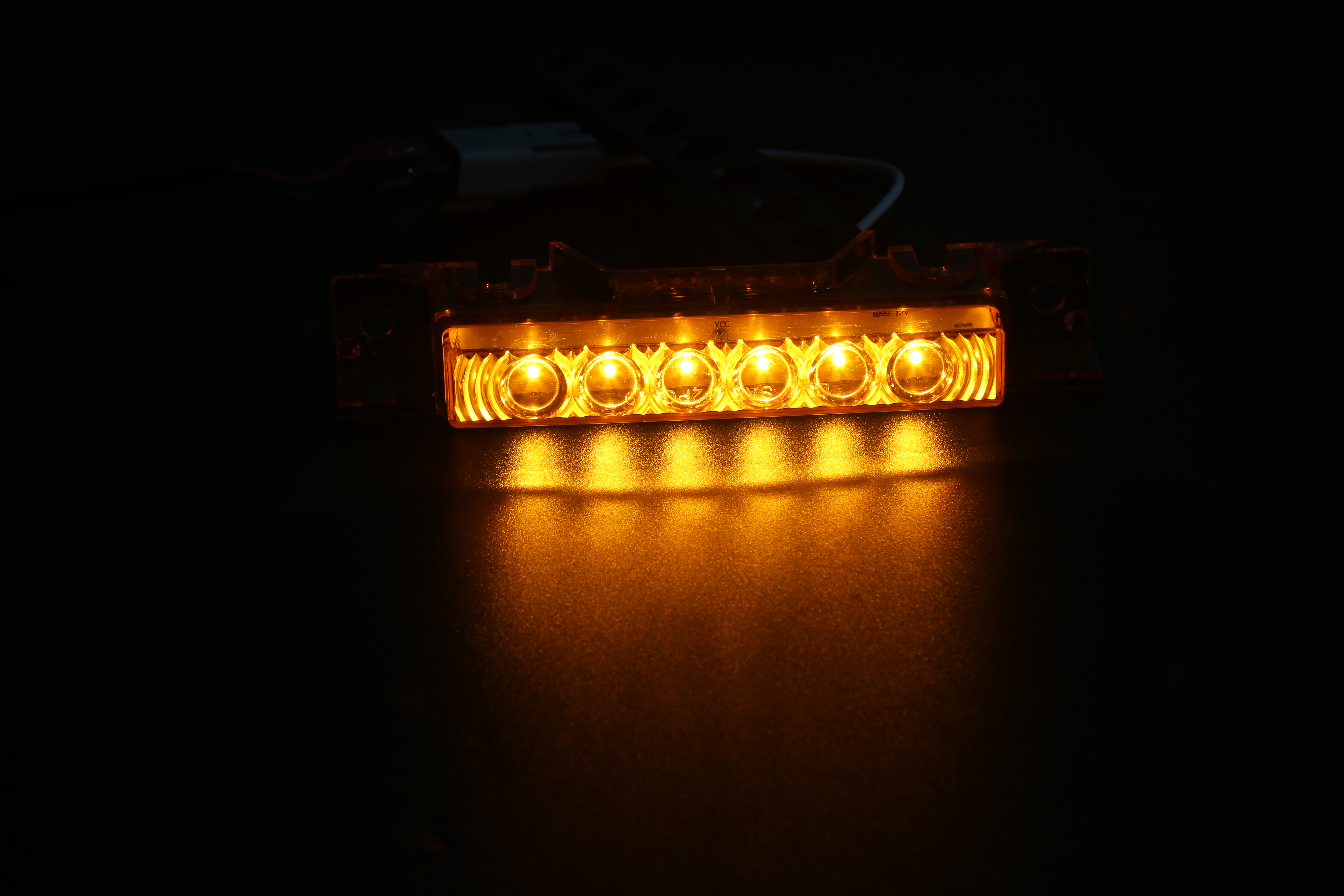 Usine d'&eacute;clairage de voiture, entreprise, fabricant, fabriqu&eacute; en Chine, feu arri&egrave;re, feu de travail, feu lat&eacute;ral, feu de camion