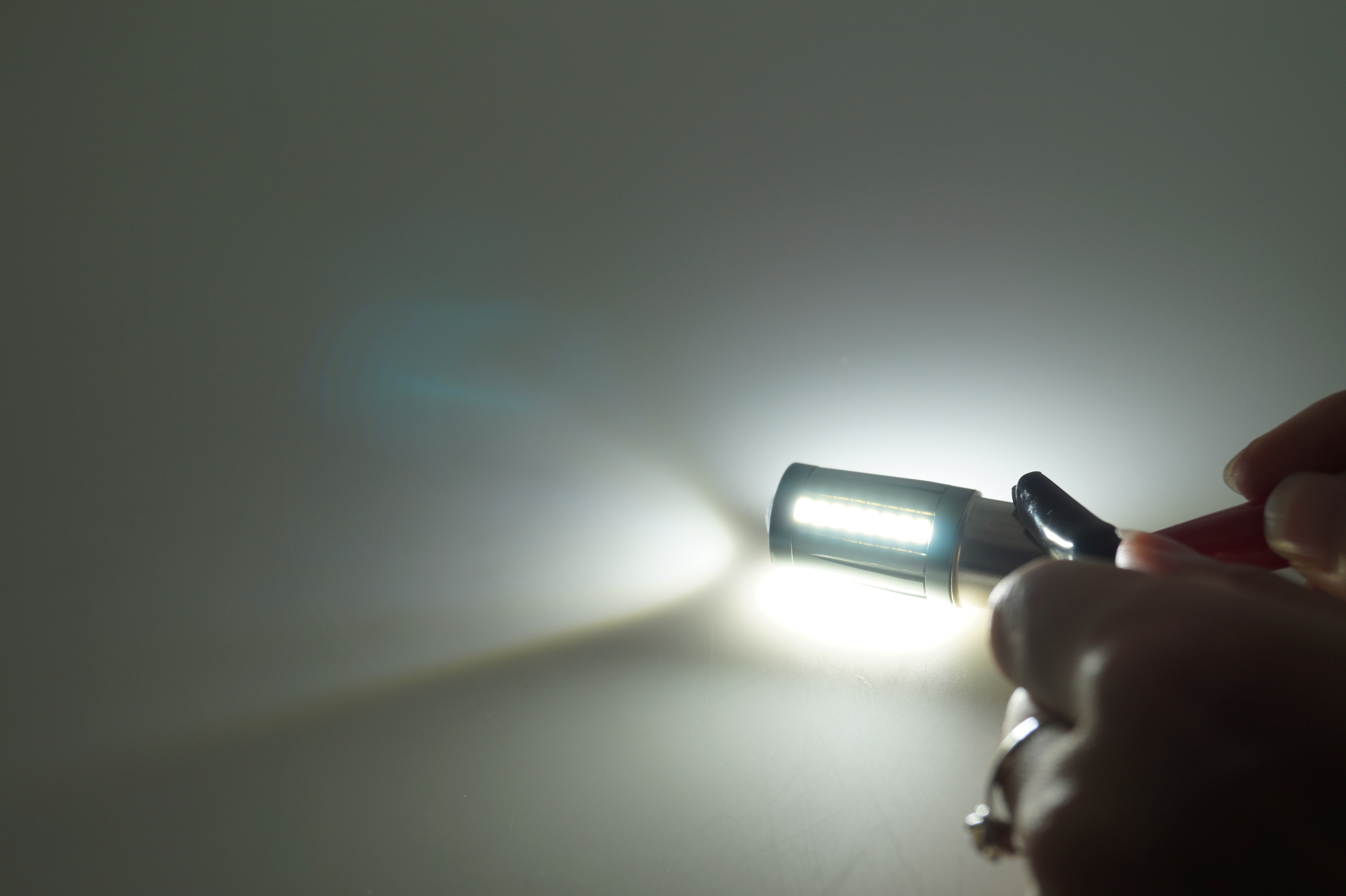 Ba15S LED Car Bulbe, bulbe de voiture &agrave; LED pour le feu invers&eacute;, ampoule de voiture LED pour la lumi&egrave;re du signal de virage, ampoule &agrave; LED &agrave; LED T20, ampoule de signal de virage &agrave; LED T20