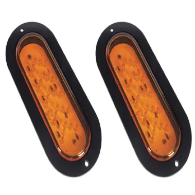 Lumières du marqueur de remorque LED Vs. Bulbes traditionnels: Quel est le meilleur pour votre remorque?